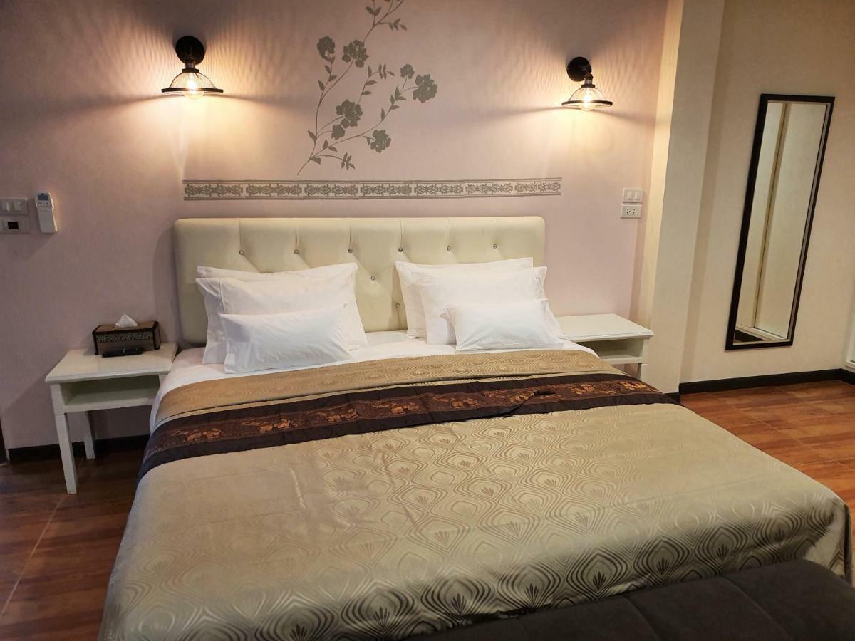 Cana Boutique Hotel Банкок Екстериор снимка