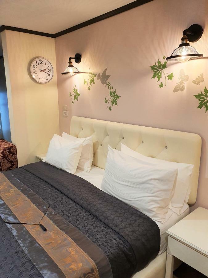 Cana Boutique Hotel Банкок Екстериор снимка