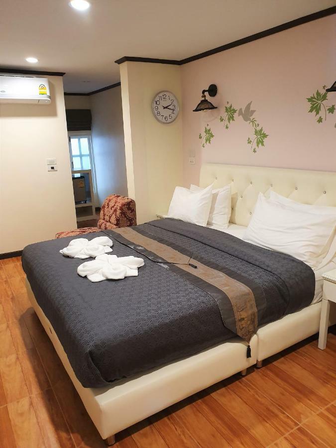 Cana Boutique Hotel Банкок Екстериор снимка