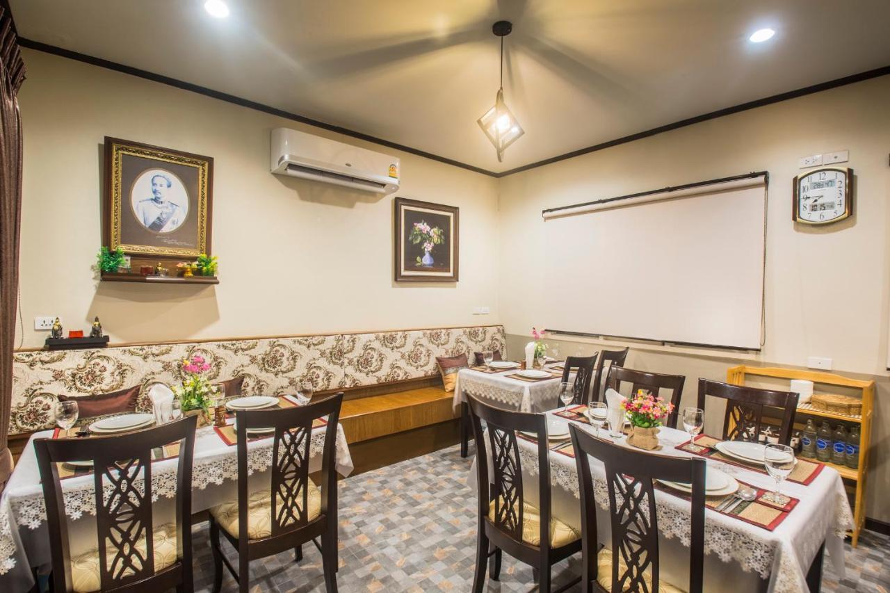 Cana Boutique Hotel Банкок Екстериор снимка